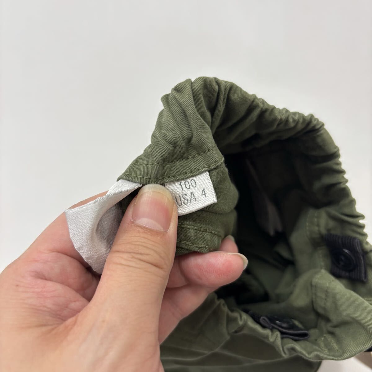https://assets.mercari-shops-static.com/-/large/plain/2JU8KgxpenqR23jYpJUKBi.jpg@jpg