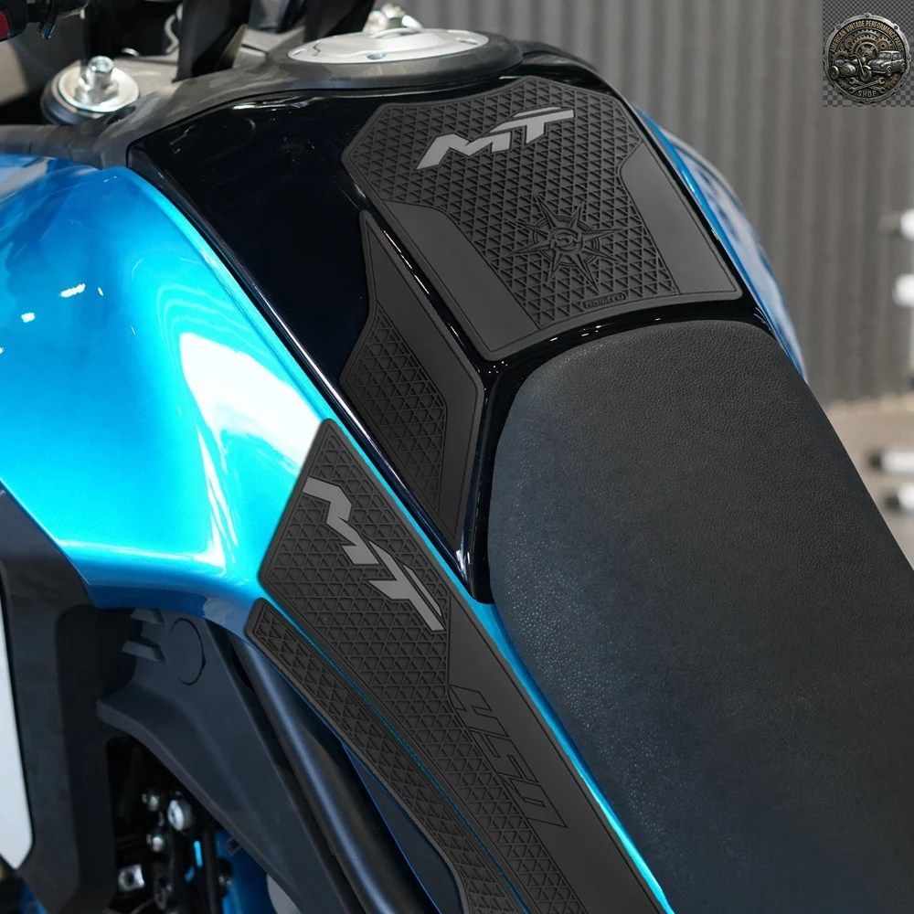 MOTORCYCLE TANK PAD PROTECTOR KNEE GRIP 450 MT 7,357円