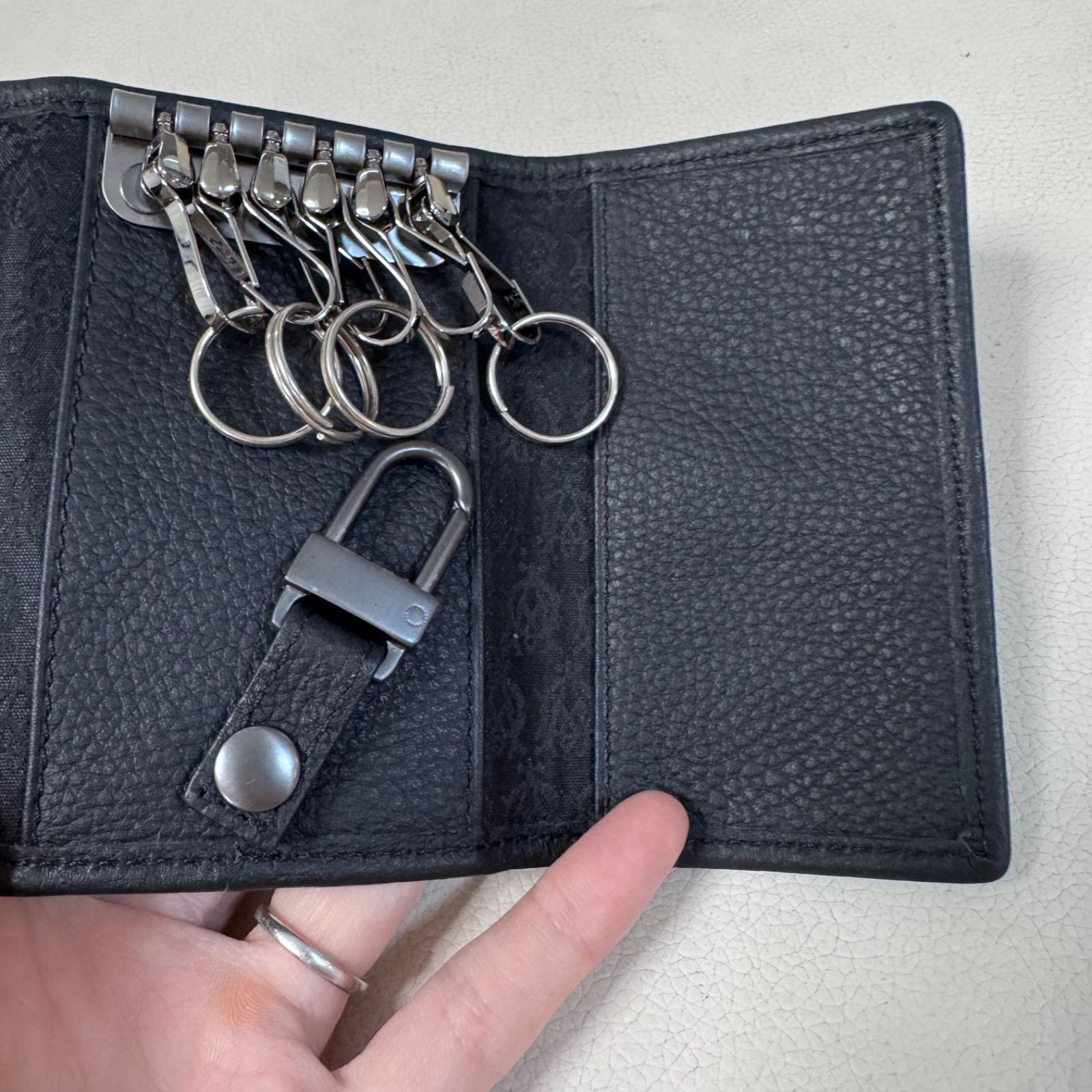 dunhill ダンヒル ウィンザーシリーズ キーケース 未使用品 - メルカリ