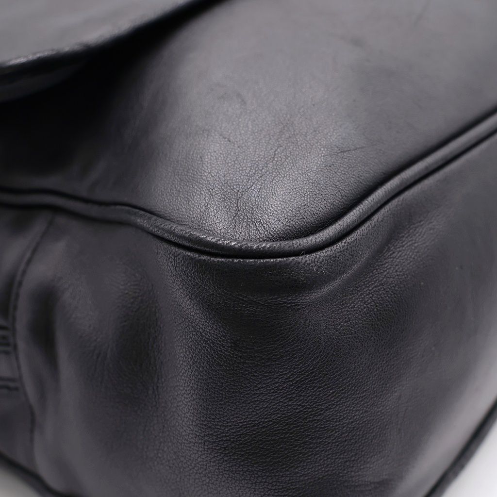 は*み様 ロエベ アナグラム レザー ショルダーバッグ ゴールド金具 LOEWE (ロエベ) マイア アナグラムロゴ プレート レザー ショルダー
