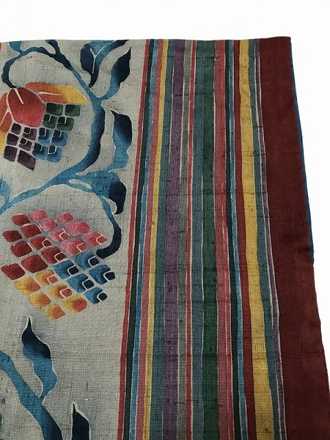 【中古】Mサイズ 紬 正絹 グレー地に唐花模様