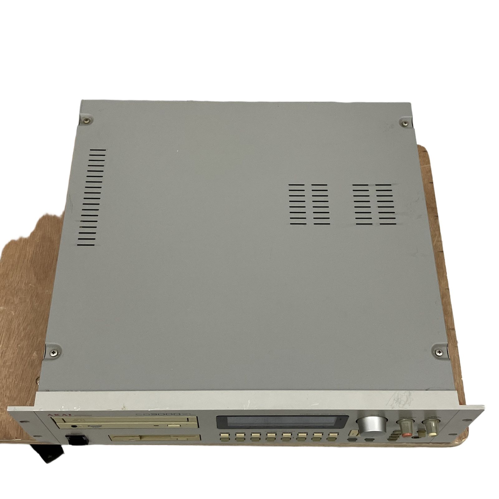 AKAI CD3000XL CDドライブ内蔵 デジタルサンプラー サウンド 音響機材