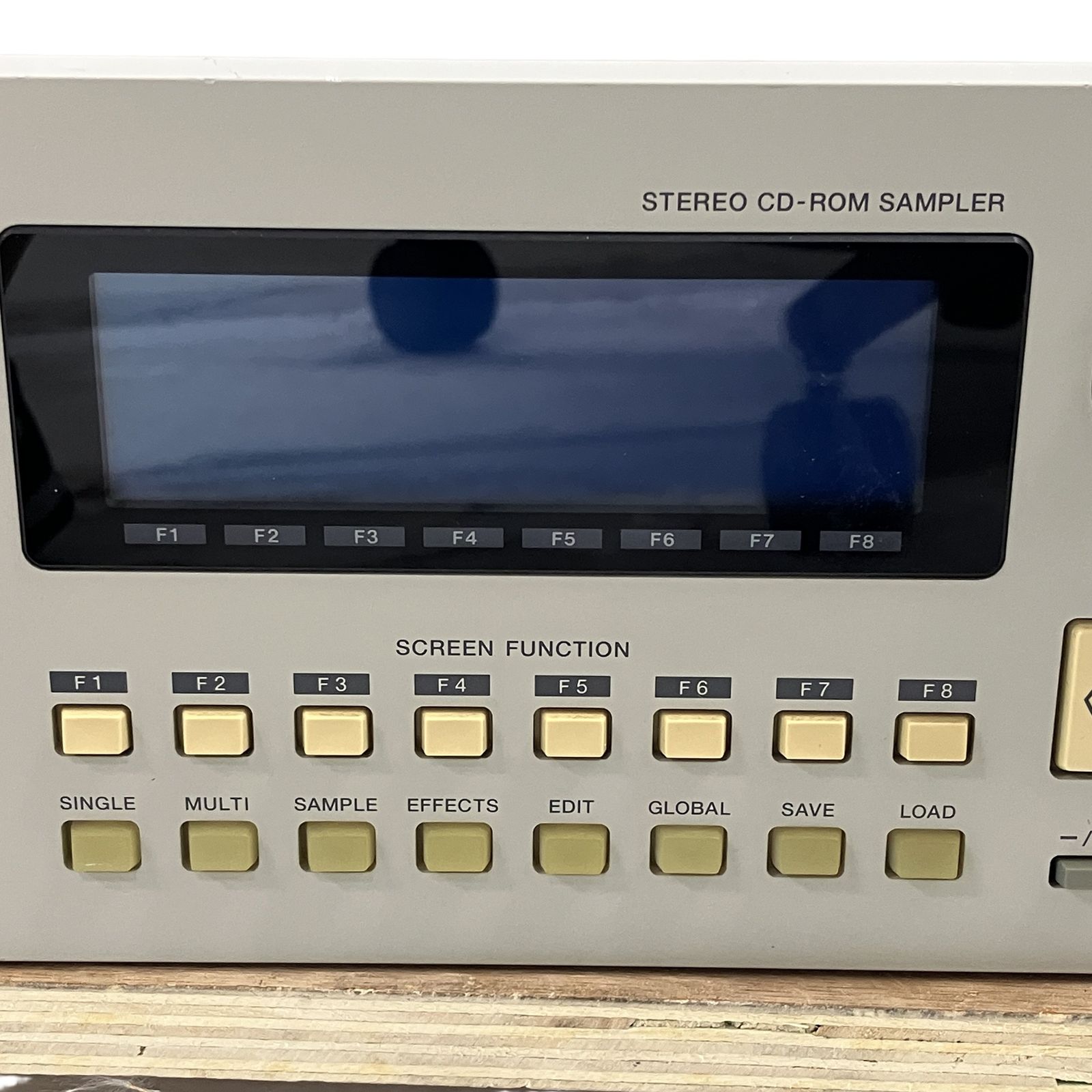 AKAI CD3000XL CDドライブ内蔵 デジタルサンプラー サウンド 音響機材