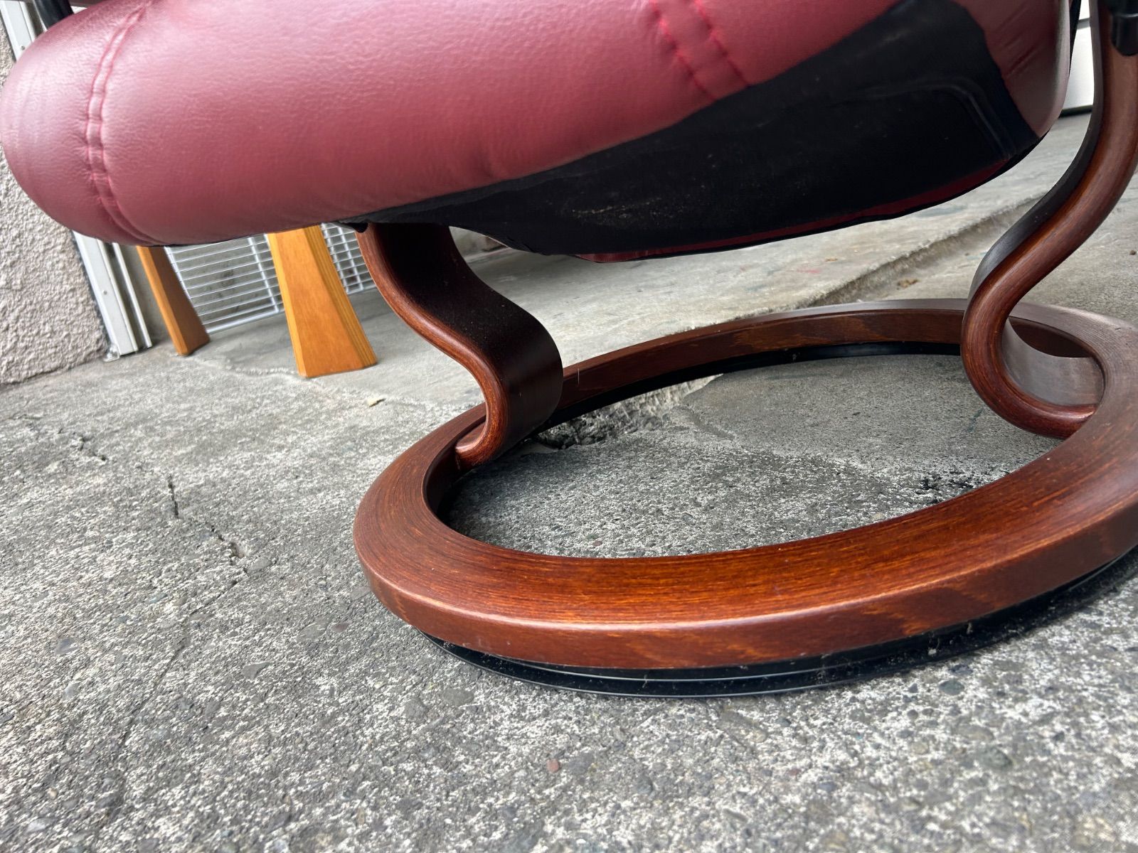EKORNES エコーネス オットマン付き - メルカリ