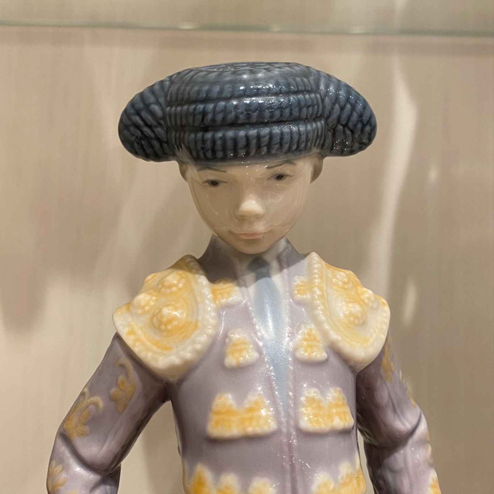 LLADRO 若き闘牛士 置物 共箱 h13.5cm 新キ8-0718☆ - メルカリ