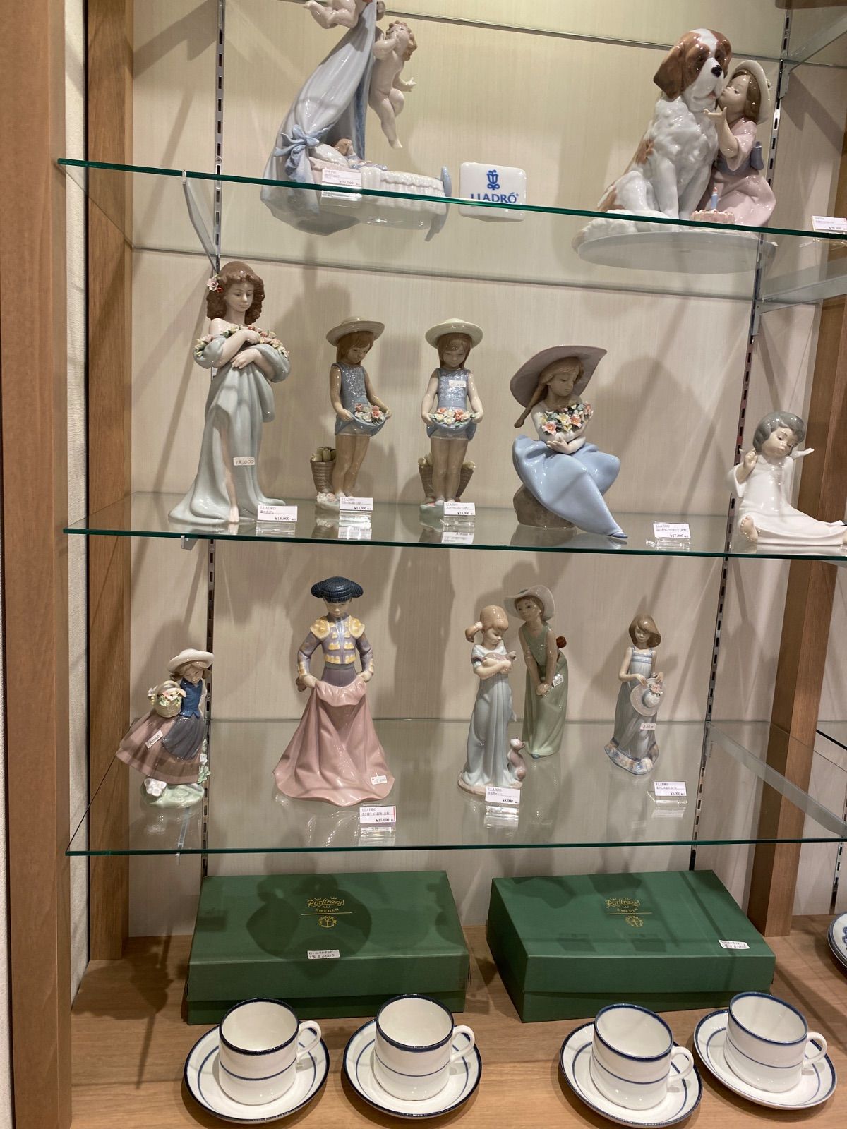 LLADRO 若き闘牛士 置物 共箱 h13.5cm 新キ8-0718☆ - メルカリ
