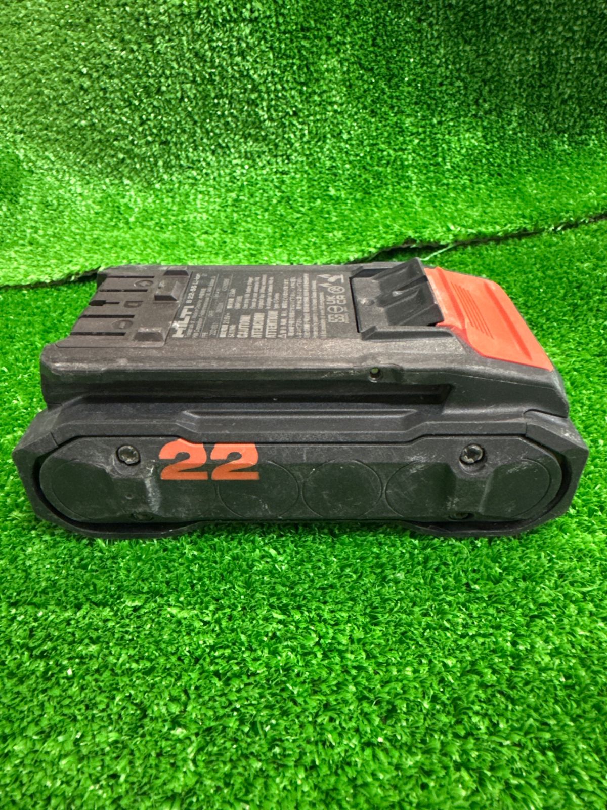 HILTI B22-55 バッテリーパック 21.6V 2.50Ah 09/2024※現状品・充電回数不明/中古/バッテリ（ト-180）