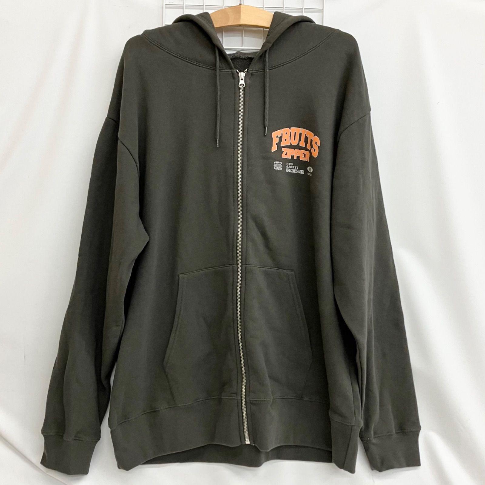 FRUITS ZIPPER 鎮西寿々歌 推しアピ　パーカー・フーディ FRUITS ZIPPER 鎮西寿々歌 フーディー パーカー NL7547 f117 - メルカリ