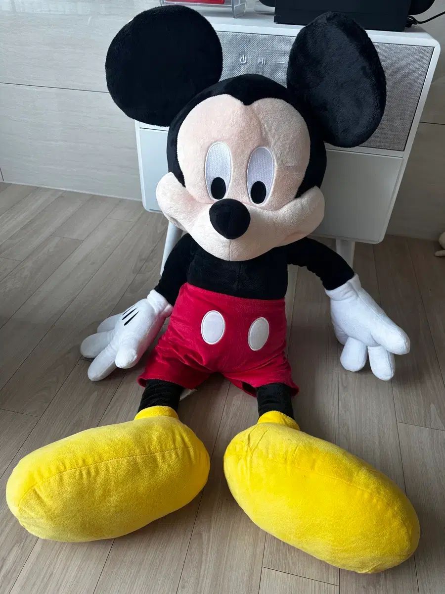 ディズニー正規品大型ミッキーマウスぬいぐるみ