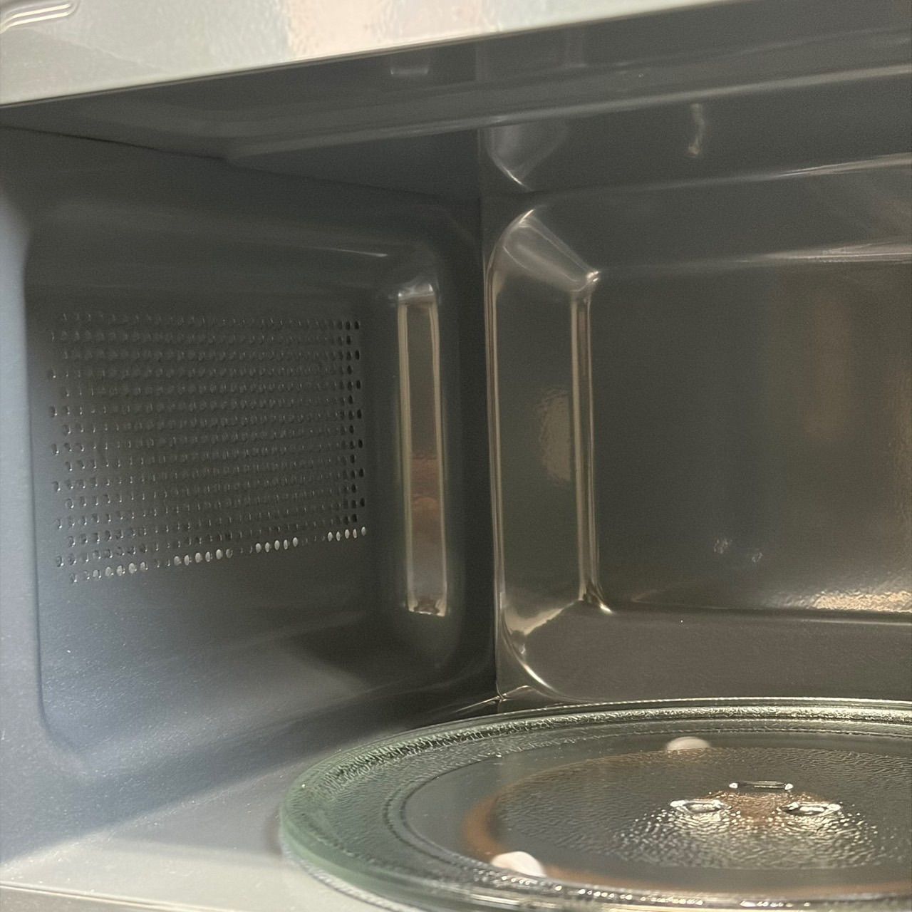 β送料込！2024年製 アイリスオーヤマ 電子レンジ PMG-T179-W 17L 600W