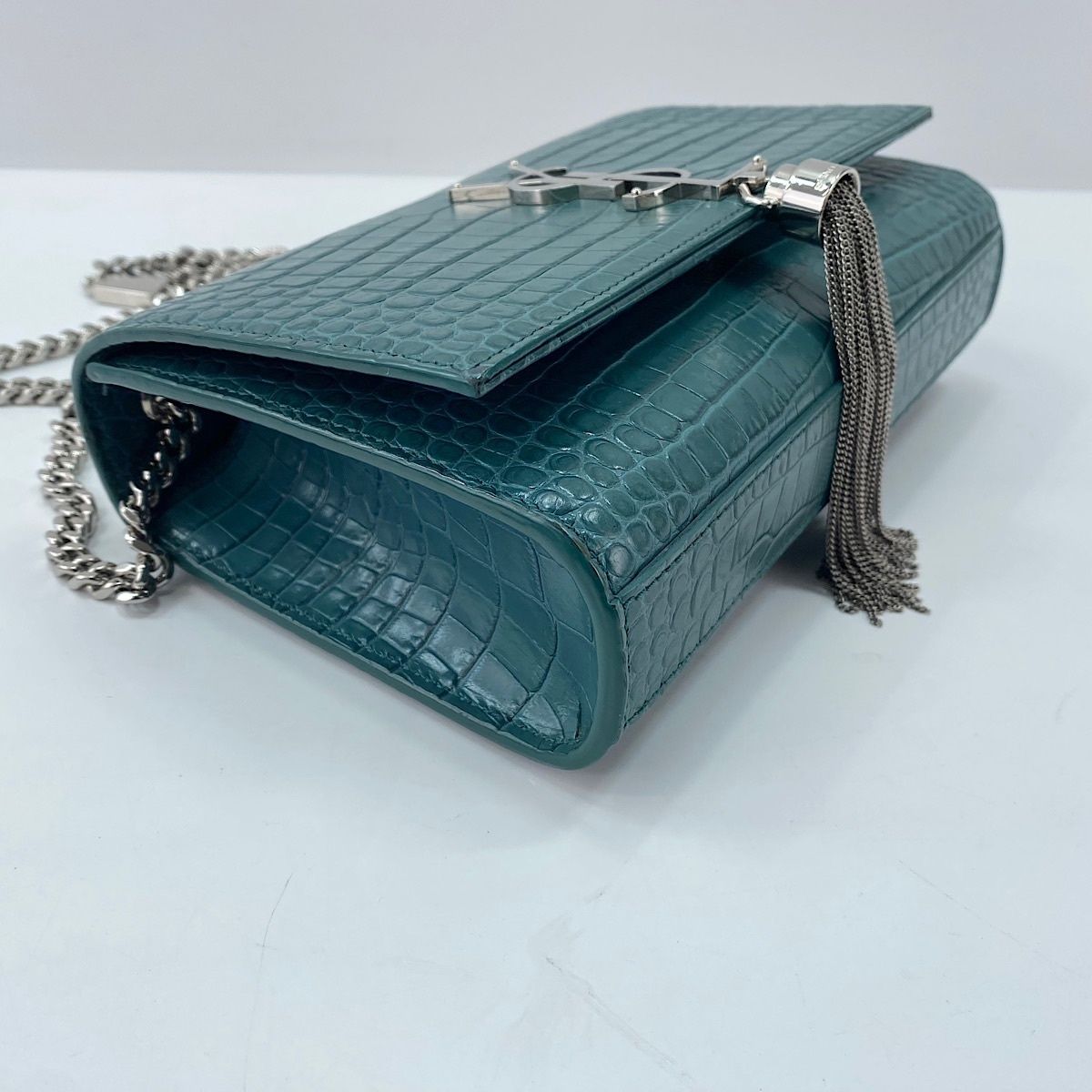 YVES SAINT LAURENT イヴ・サンローラン ショルダーバッグ ケイト タッセル【中古】 YVES SAINT LAURENT イヴ・サンローラン ショルダーバッグ ケイト タッセル【中古】