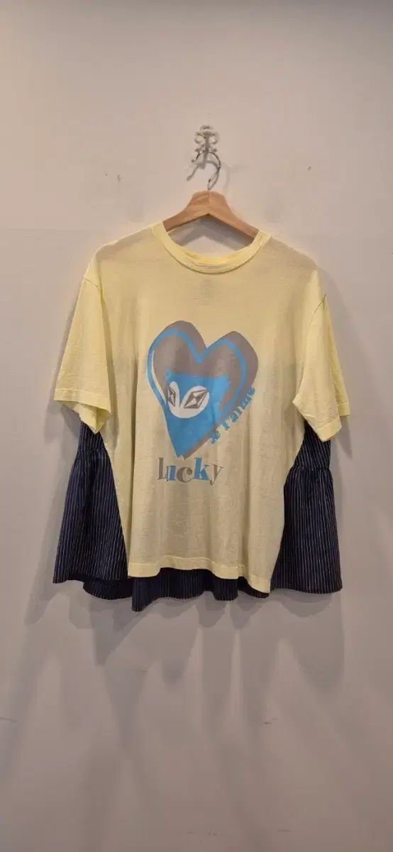 LUCKY CHOUETTE ラッキーシュエトゥ 38 Tシャツ