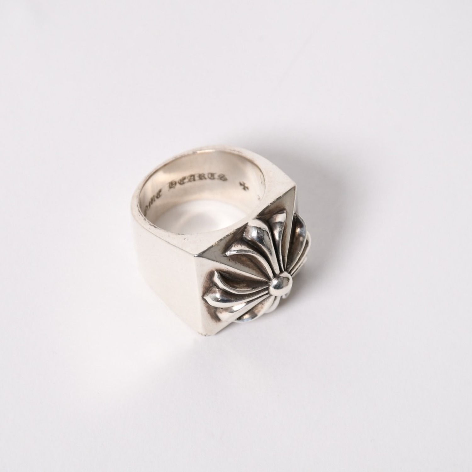 CHROME HEARTS クロムハーツ CH PLUS PYRAMID CHプラス ピラミッド