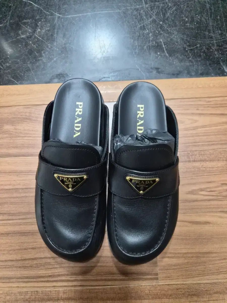 PRADA プラダ ローファー ミュール ブラック 37