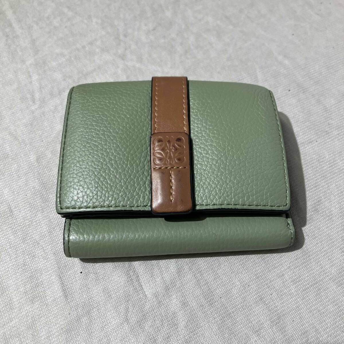 LOEWE アナグラム スモール バーティカルウォレット グリーン ロエベ
