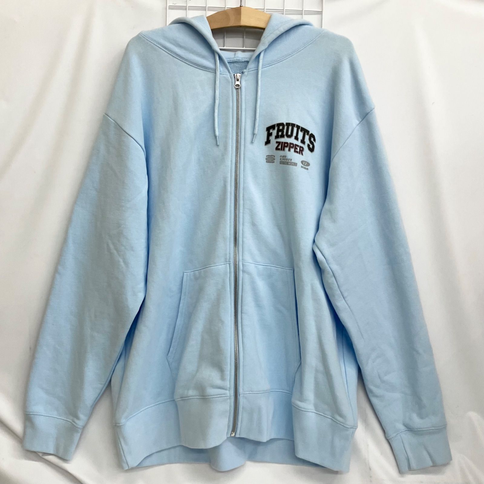 FRUITS ZIPPER 真中まな　パーカー FRUITS ZIPPER 真中まな フーディー パーカー NL7550 f117 - メルカリ