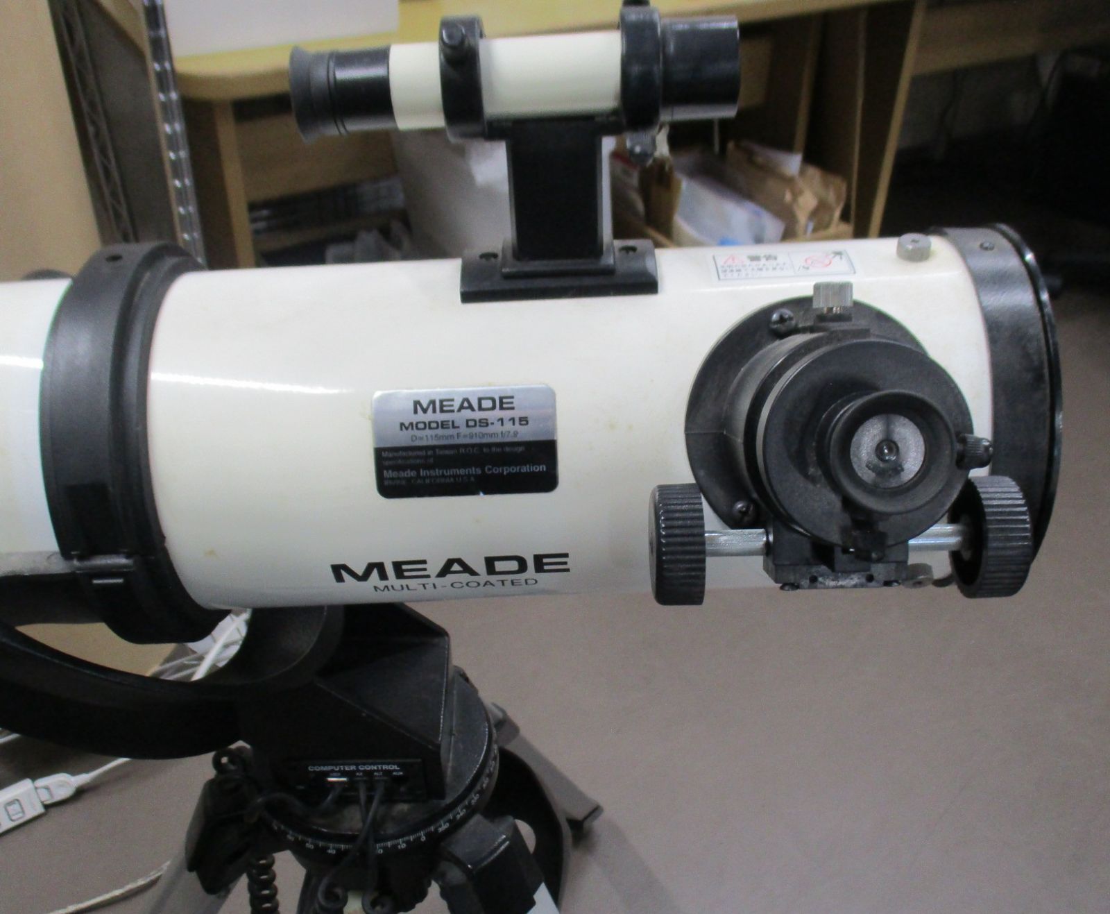 C191 MEADE ミード DS-115 天体望遠鏡 三脚付き【通電のみ確認ジャンク 