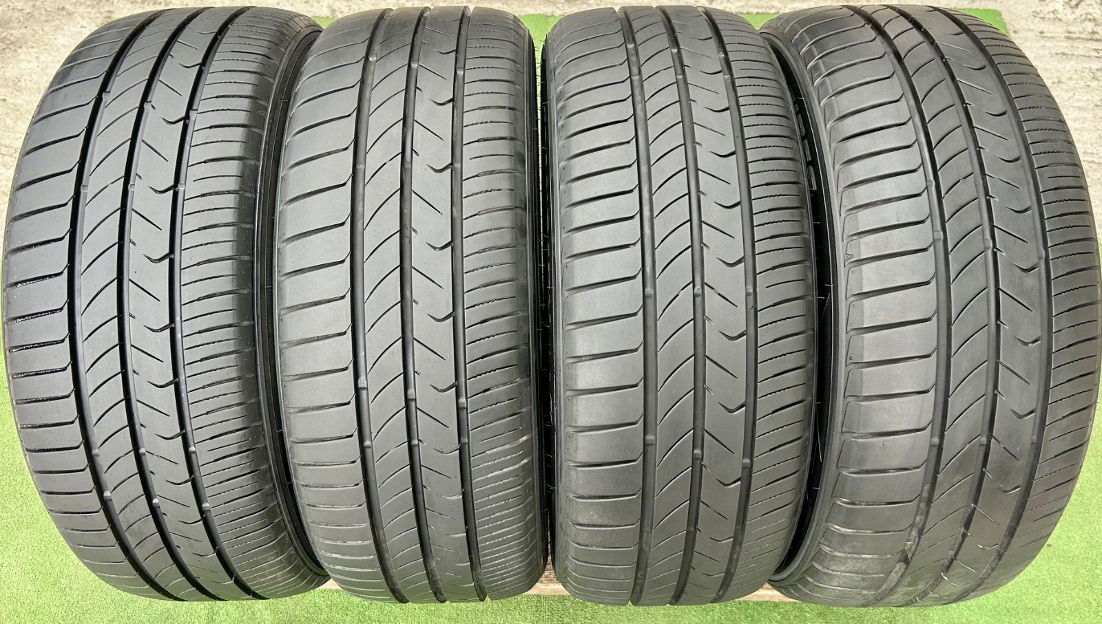TOYO TIRES * 銘柄：TRANPATH mp7 * タイヤサイズ：215/55 R17 94V * 製造年週：2025年21週 * 本数：4本セット