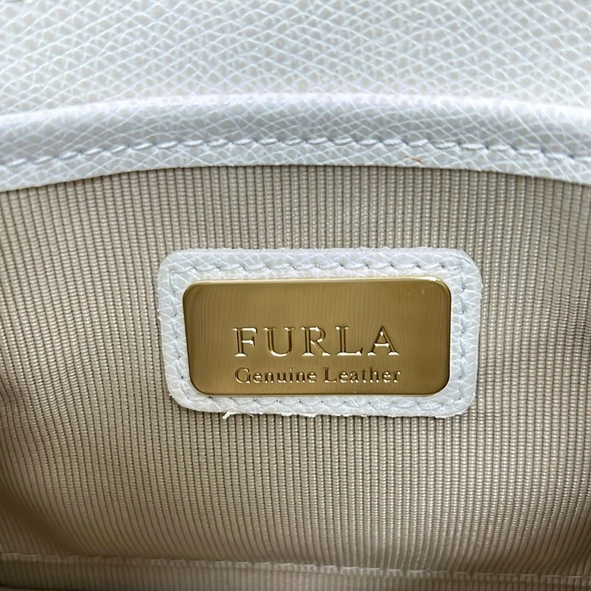 FURLA(フルラ) ショルダーバッグ メトロポリス アイボリー×ゴールド 