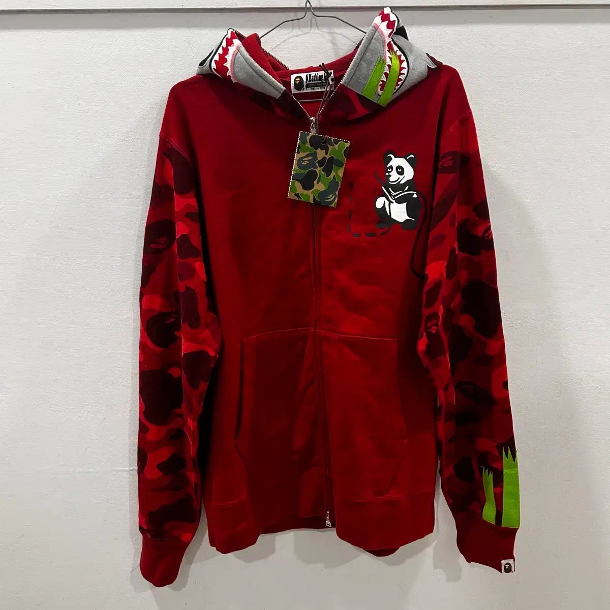 新品 A BATHING APE アベイシングエイプ カモフラ WHO ジップアップ