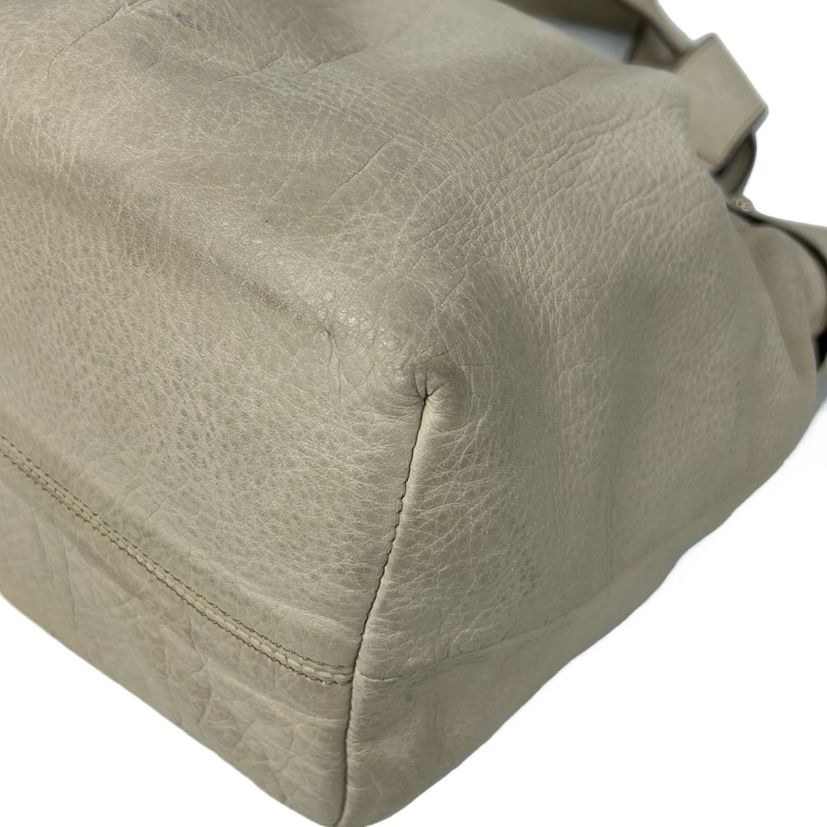 【極美品】MAX MARA ベージュ レザー ハンドバッグ　イタリア製 Max Mara(マックスマーラ) ハンドバッグ - ベージュ レザー - メルカリ