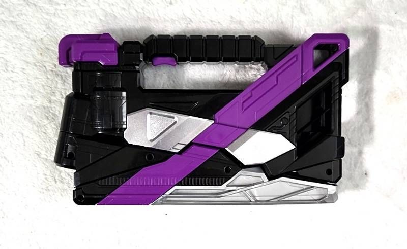 仮面ライダーゼロワン】 DXアタッシュアロー 新品電池セット発送 動作