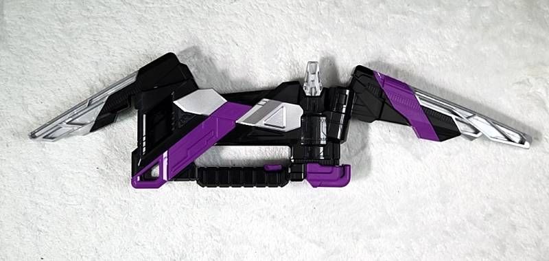 仮面ライダーゼロワン】 DXアタッシュアロー 新品電池セット発送 動作