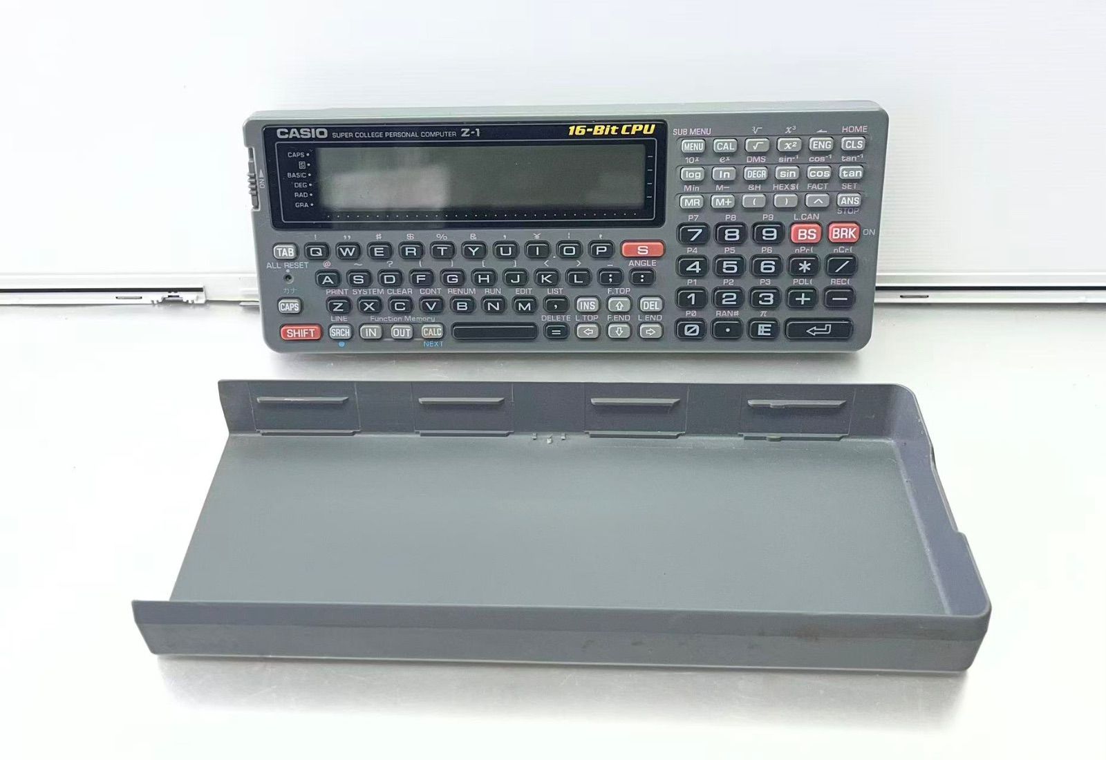 CASIO Z-1 ポケコン 16-bit CPU【ジャンク】 CASIO Z-1 16-Bit CPU 電卓 ポケコン - メルカリ