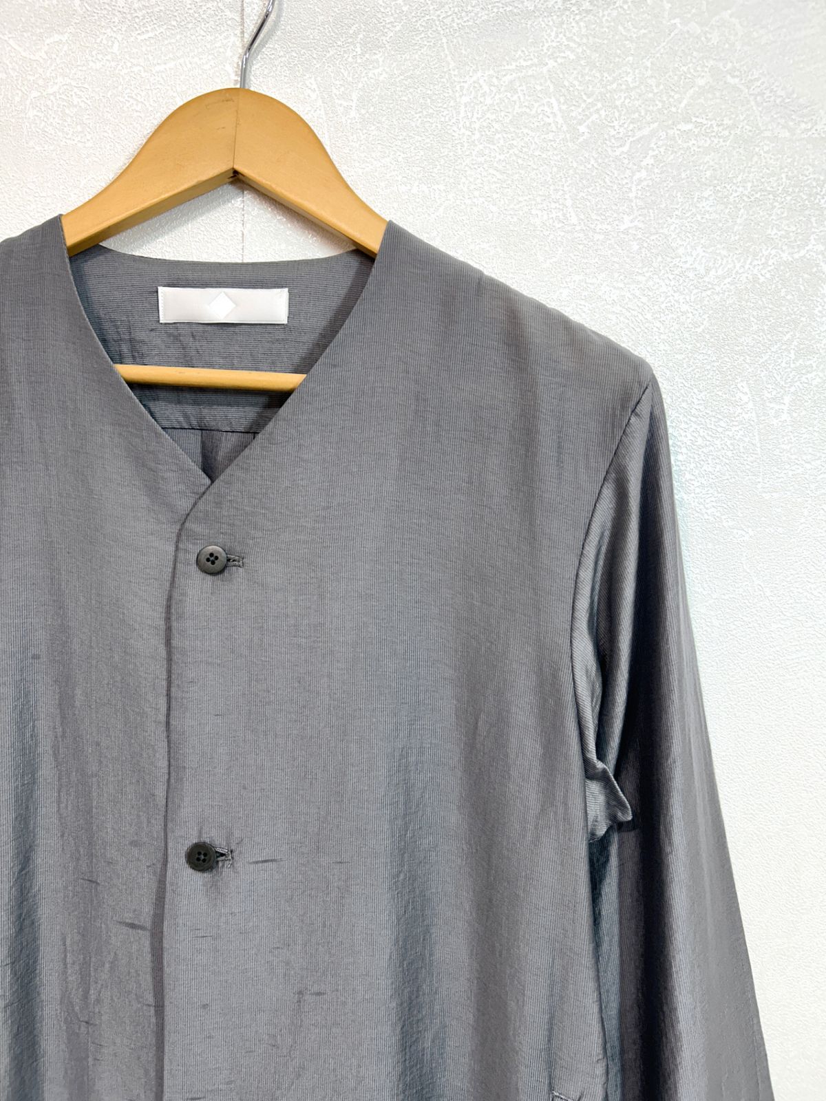 ETHOSENS エトセンス ノーカラー ロングシャツ シャイニーノーカラー