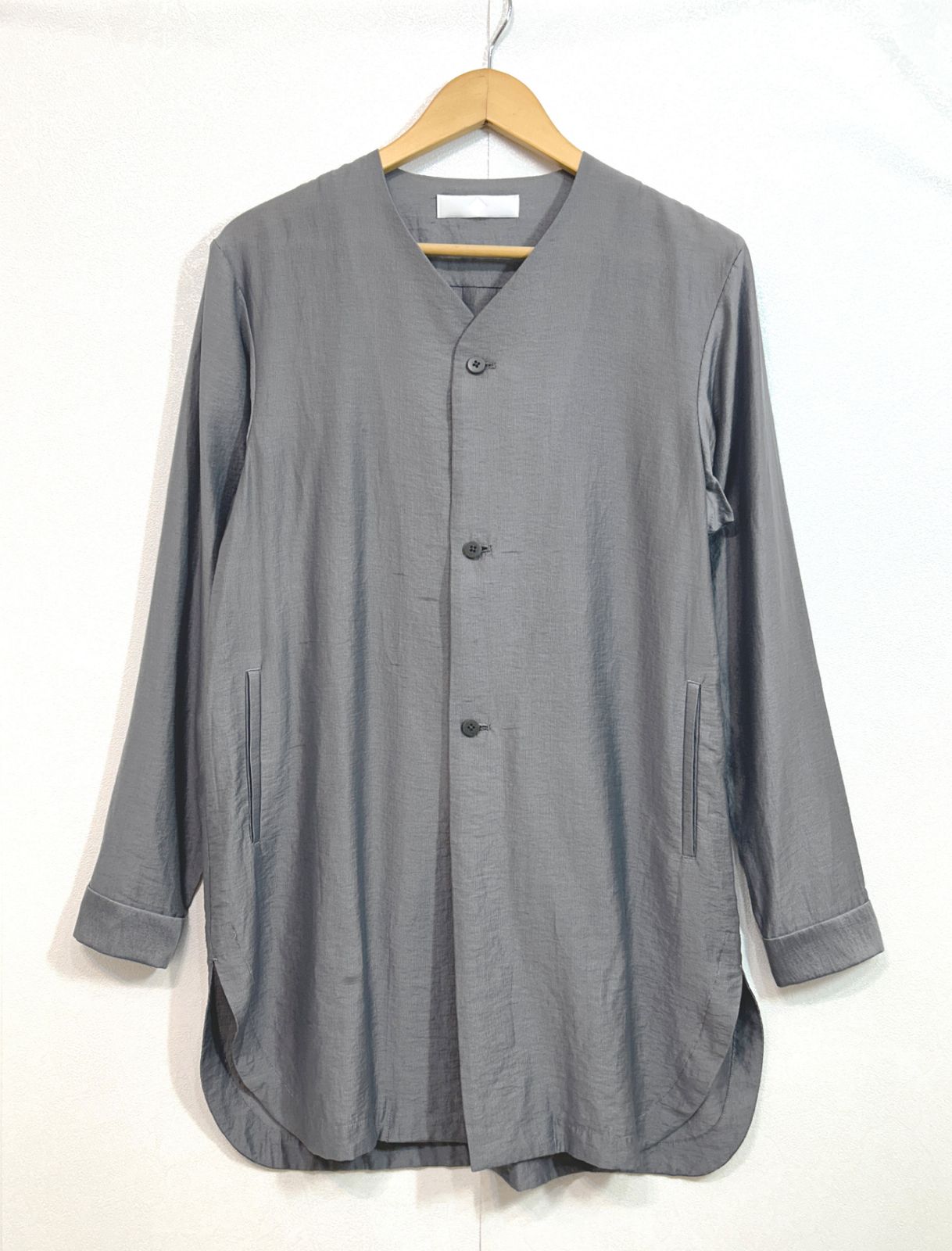ETHOSENS エトセンス ノーカラー ロングシャツ シャイニーノーカラー