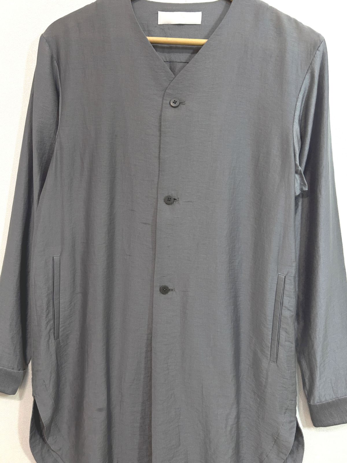 ETHOSENS エトセンス ノーカラー ロングシャツ シャイニーノーカラー