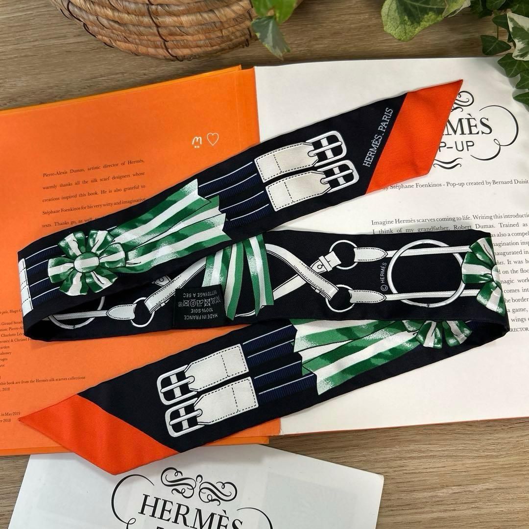 HERMESエルメス ツイリー ジャンピング ロゼット シルクリボンスカーフ
