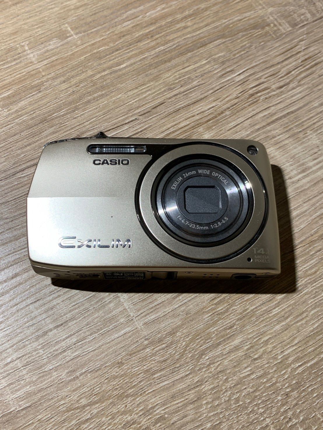 2537 Casio EXILIM EX-Z2300 ゴールド ジャンク品 デジカメ【ネ】
