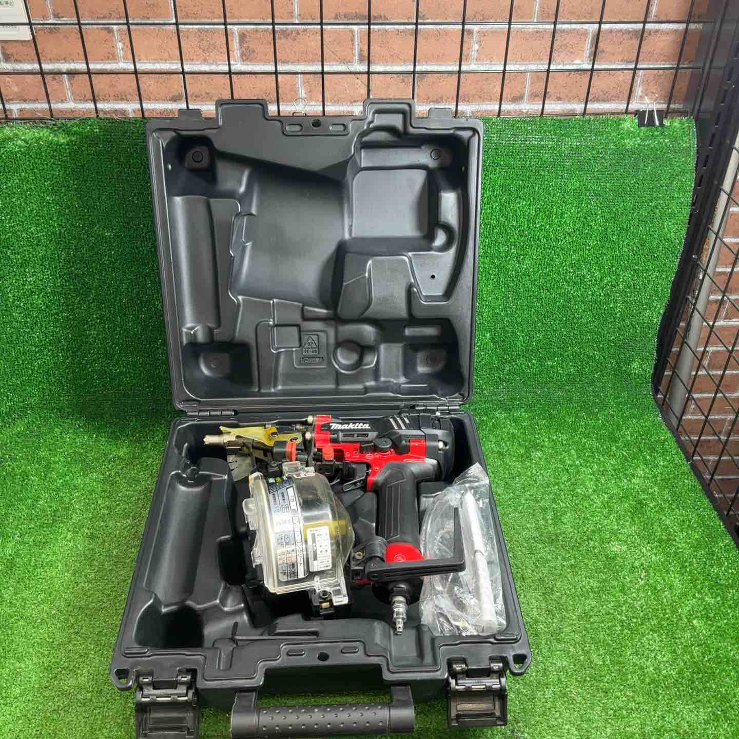 【中古品】マキタ(makita) 高圧エア釘打ち機 AN534H【藤沢店】