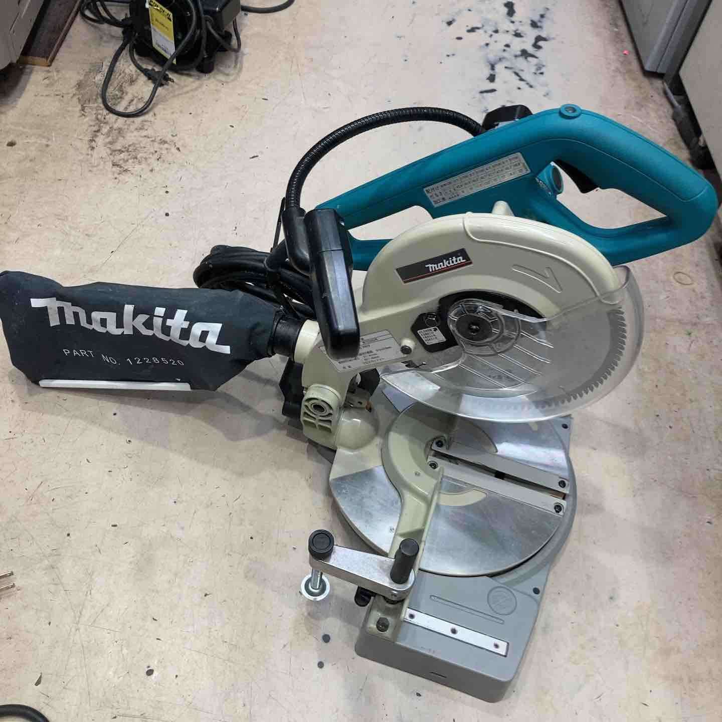 ☆マキタ(makita) 卓上マルノコ 216mm LS0840F【町田店】 10,800円