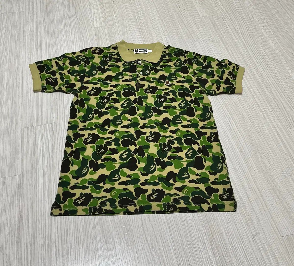 A BATHING APE（アベイシングエイプ） カモフラージュ 半袖 カラーTシャツ M