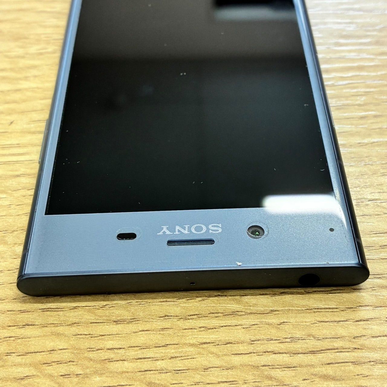 au Xperia XZ1 SOV36 ムーンリットブルー 中古 - メルカリ