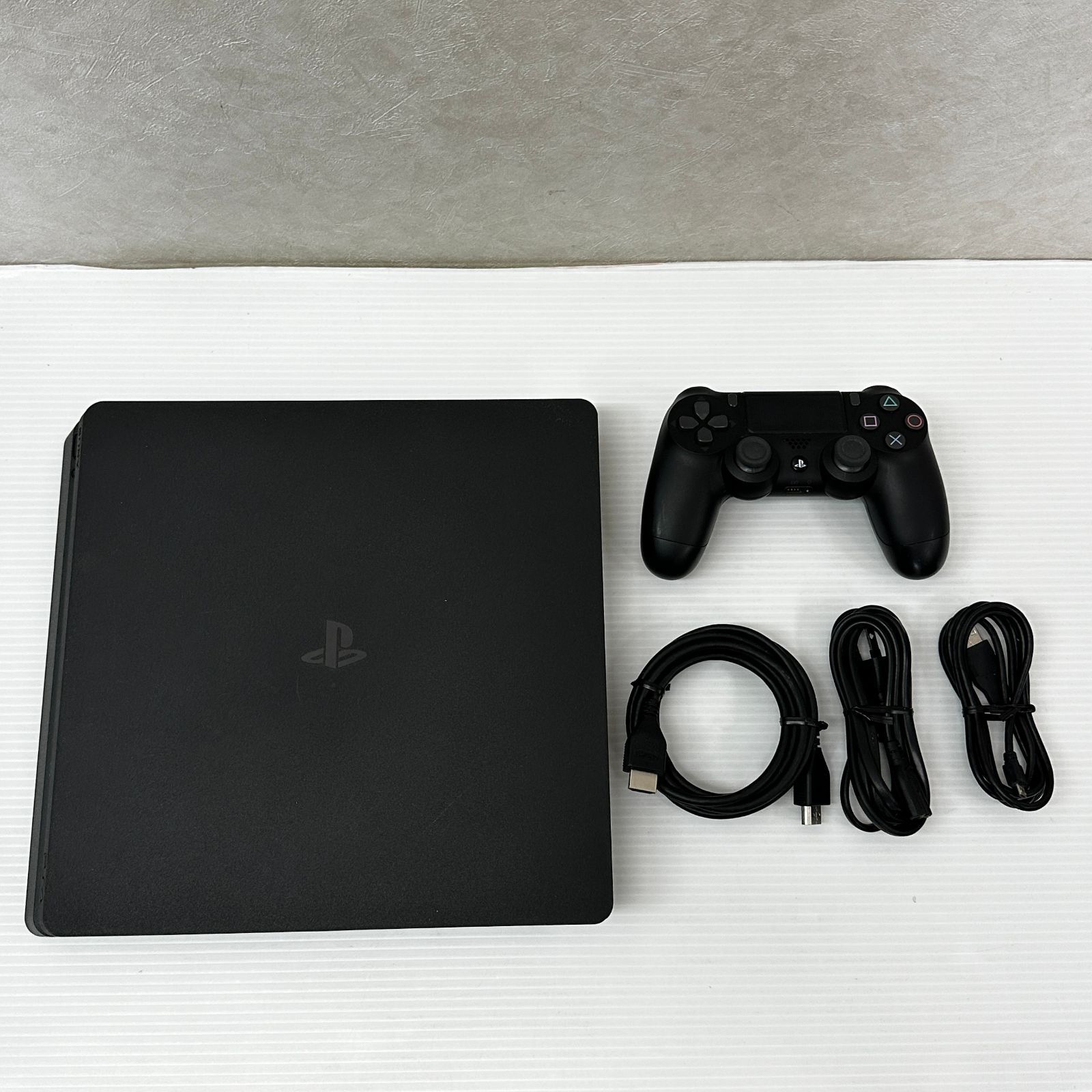 ▲120【外箱欠品】PS4 本体 PlayStation 4 CUH-2000A 500GB 中古品 smghps4098071