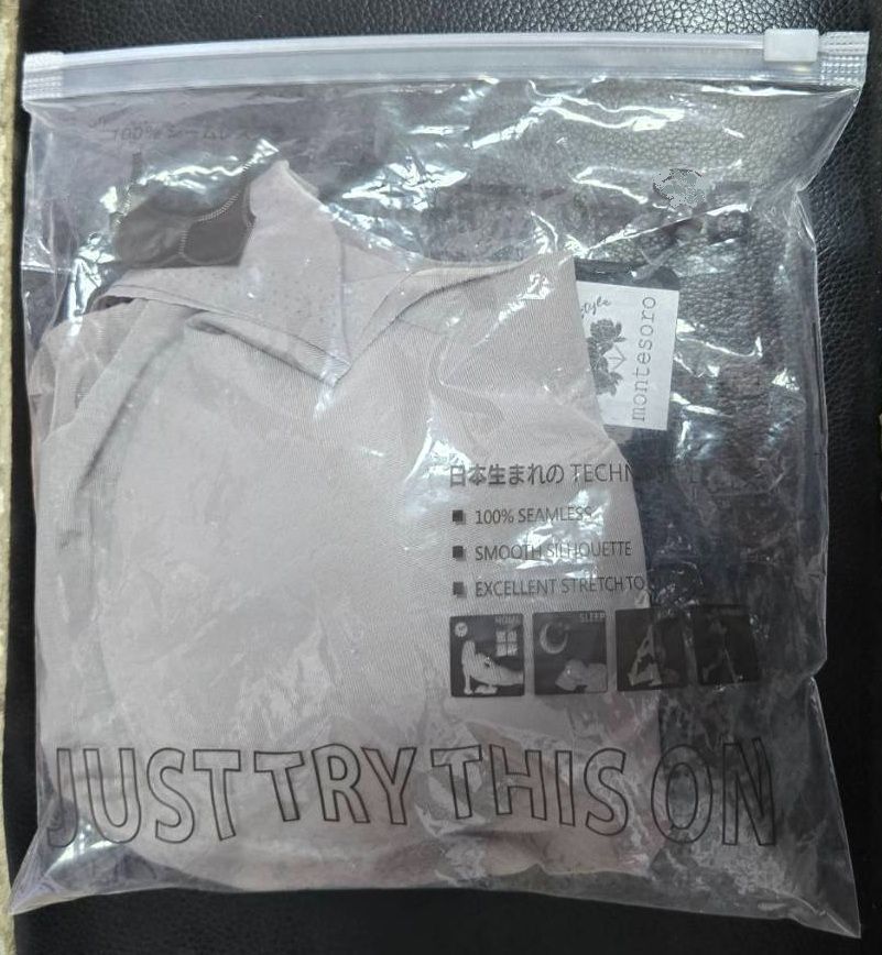 https://assets.mercari-shops-static.com/-/large/plain/2JU8uxFZLP2sqxrtFRBWSg.jpg@jpg