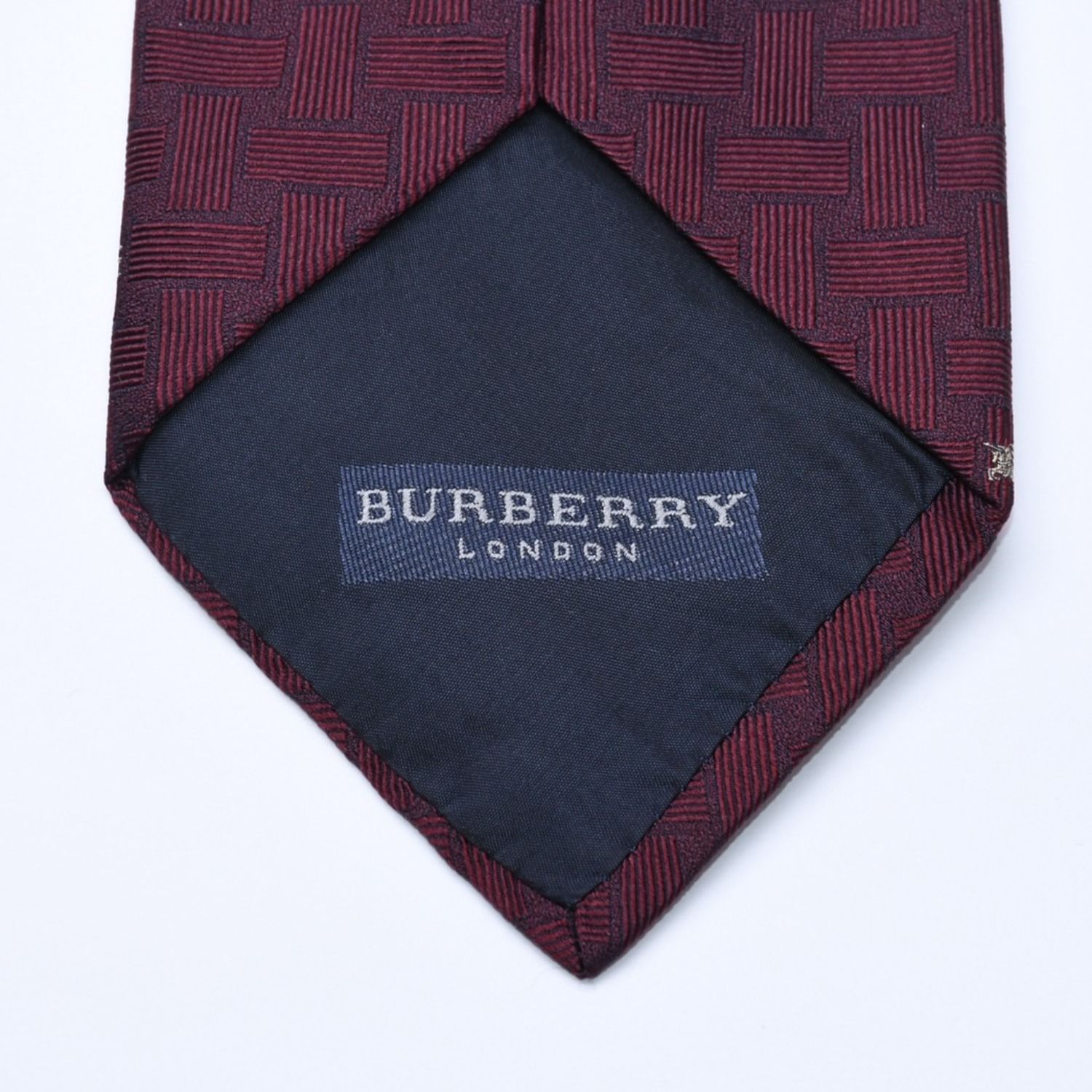た*み様 【美品】バーバリー　ネクタイ 新品同様品 BURBERRY バーバリー ネクタイ ブランドロゴ入り