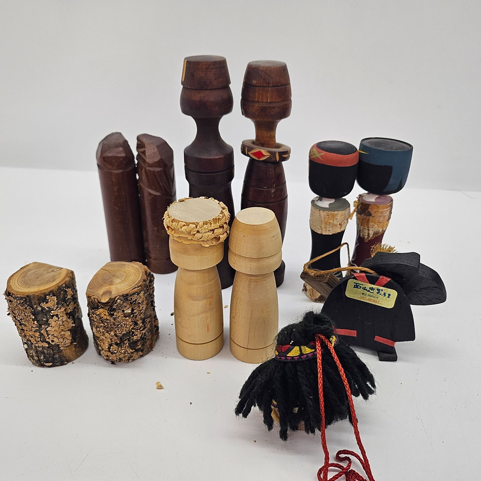 西*村様 木製の置物（こけしのような形状の容器） アイヌ 木彫り 置物 こけし 11点セット コロポックル 西山忠男 登別
