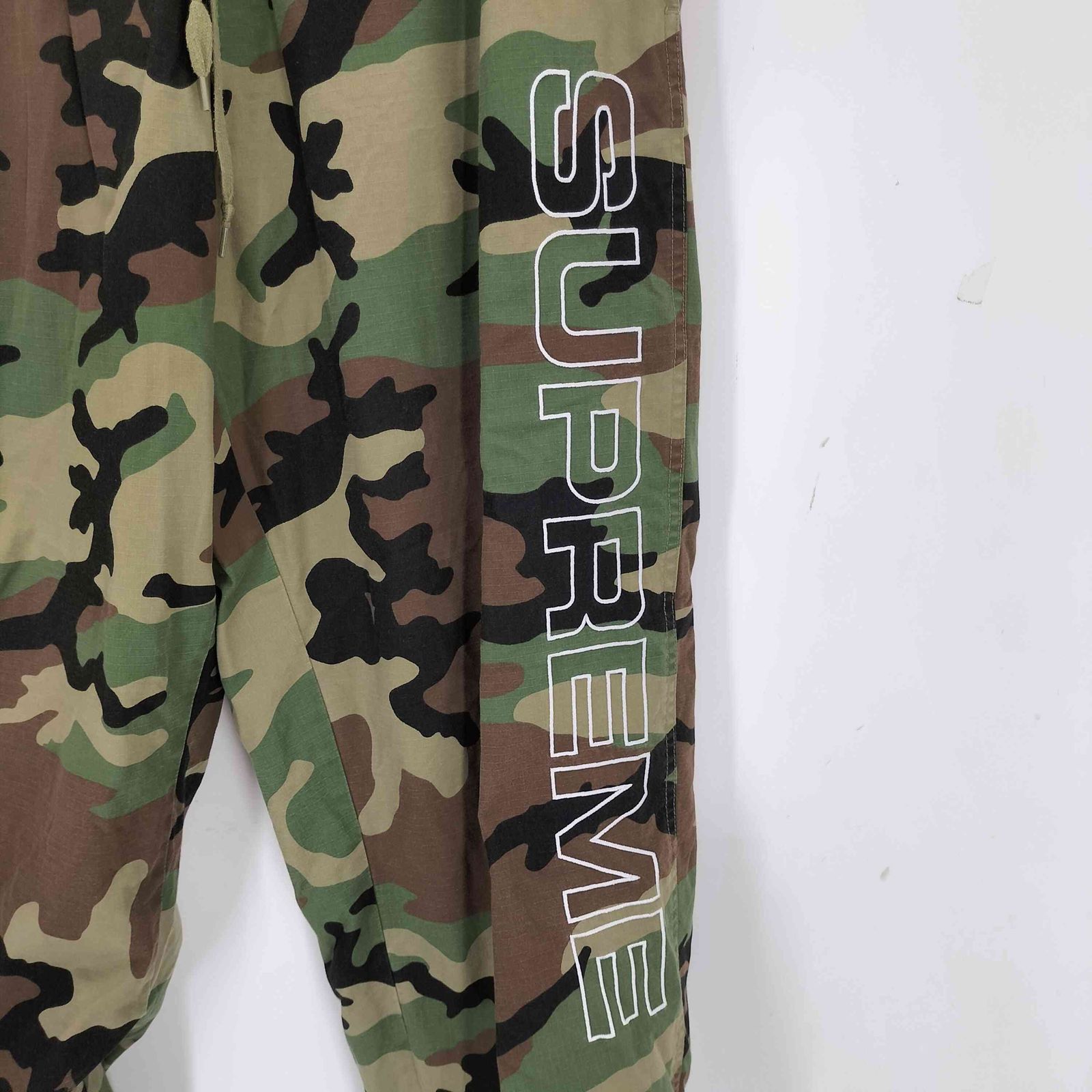 シュプリーム Supreme 25AW SPellout Embroidered Ripstop Track Pant