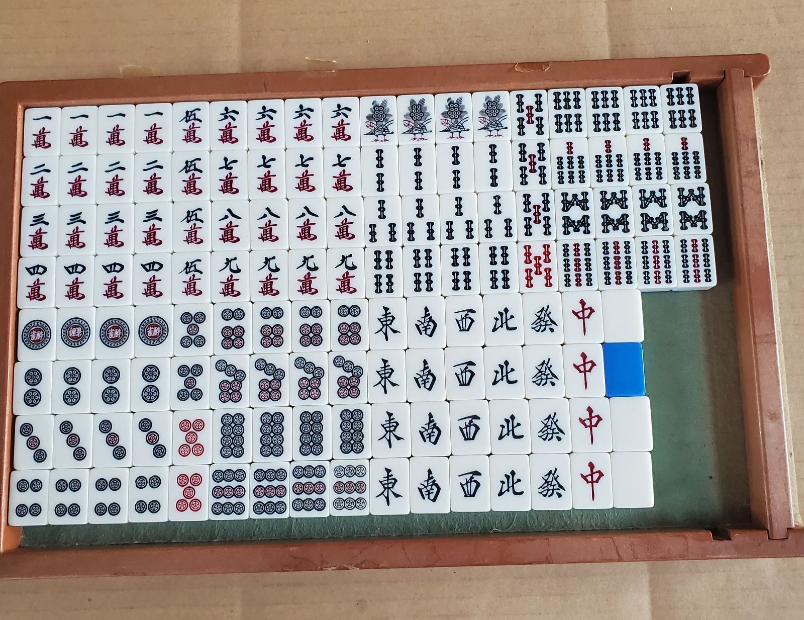 ★美品★レアカラー★「牌王」 麻雀牌（青背） 麻雀牌 背青牌 青牌 背青 136個 - メルカリ