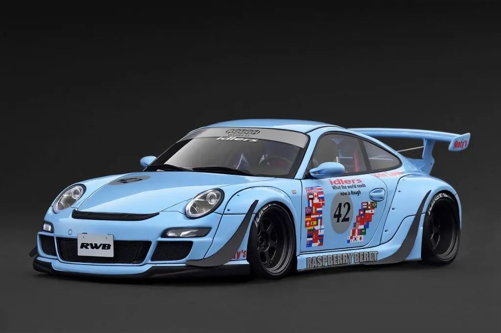 【新品】ミニカー 1/18 RWB 997(ライトブル)ー) [IG3958] 29,601円