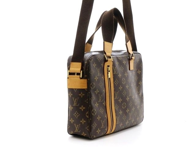 LOUIS VUITTON ルイ・ヴィトン サック・ボスフォール モノグラム