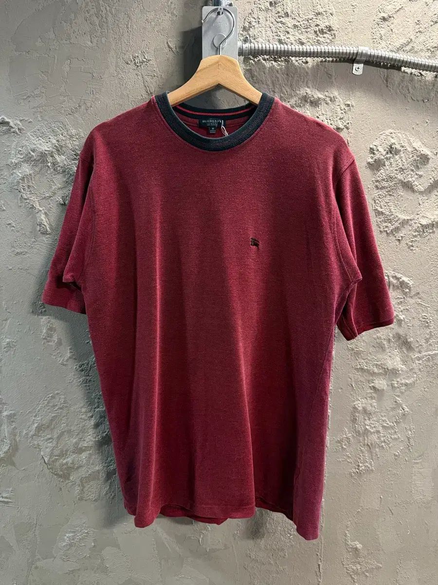 M バーバリーBURBERRY 刺繍 半袖Tシャツ ワイン