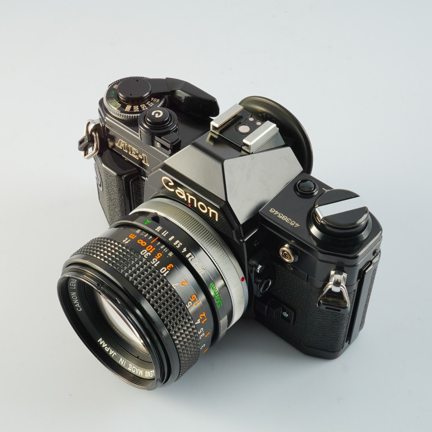 Canon キヤノン AE-1 Black + FD 50mm F/1.4 S.S.C. MF フィルム一眼