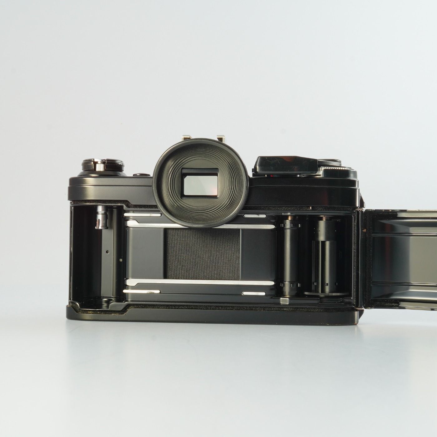 Canon キヤノン AE-1 Black + FD 50mm F/1.4 S.S.C. MF フィルム一眼