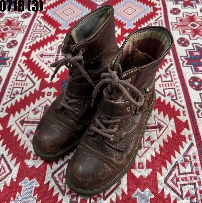DR. MARTENS ドクターマーチン トライアンフ バックル ブーツ