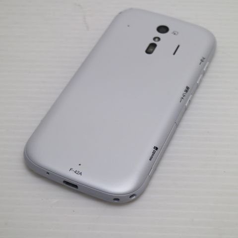 新品同様 F-42A らくらくスマートフォン ホワイト 即日発送 スマホ 白